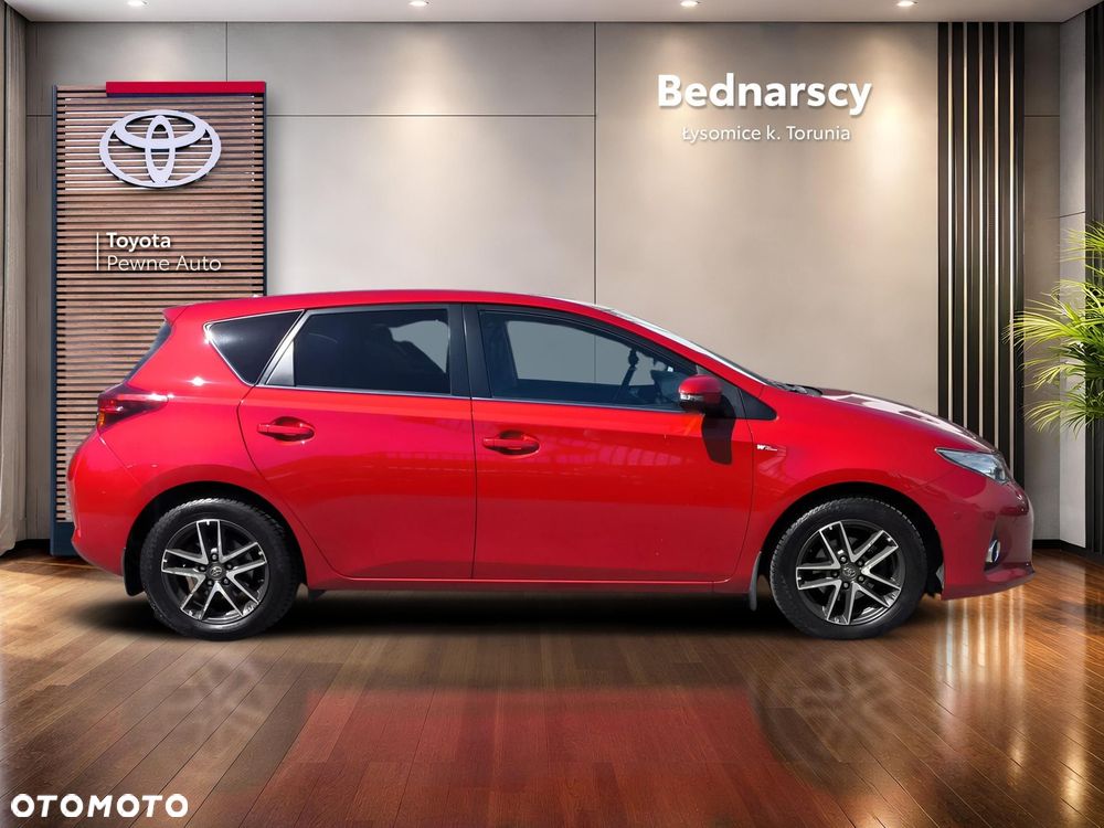 Toyota Auris 1.6 Premium - 6