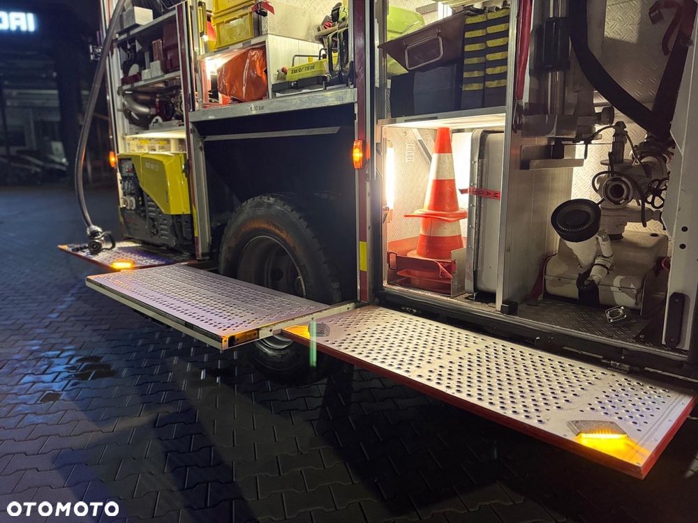 Iveco Pojazd pożarniczy | Wóz strażacki | Podnośnik koszowy IVECO MAGIRUS MULTISTAR 31m | CNBOP | Woda | Piana | Dozór techniczny - 22