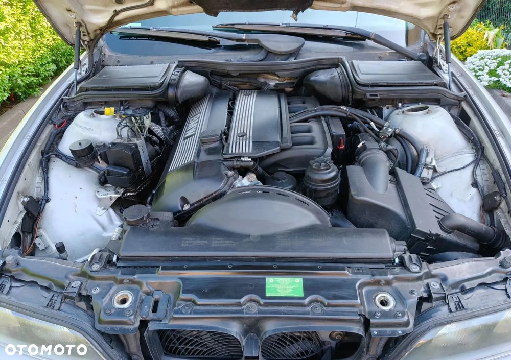 BMW Seria 5 520i - 3