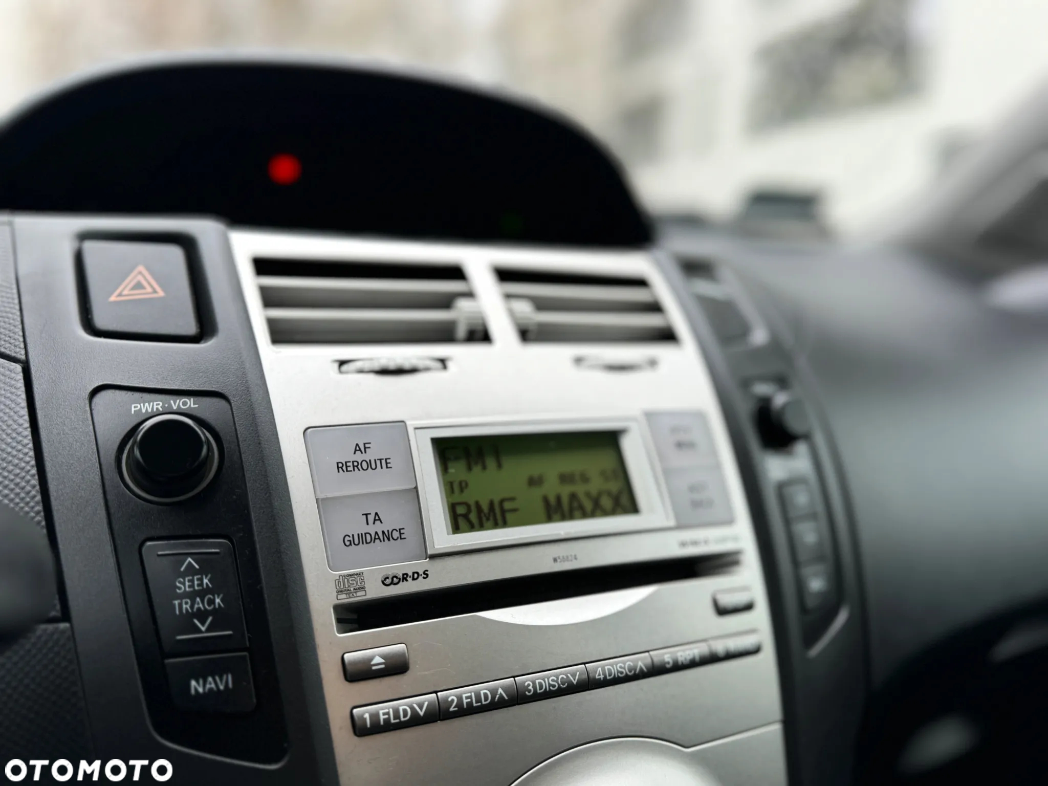 Toyota Yaris 1.3 Luna - 16