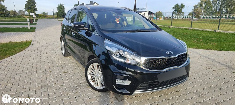 Kia Carens 1.7 CRDi M 7os - 18