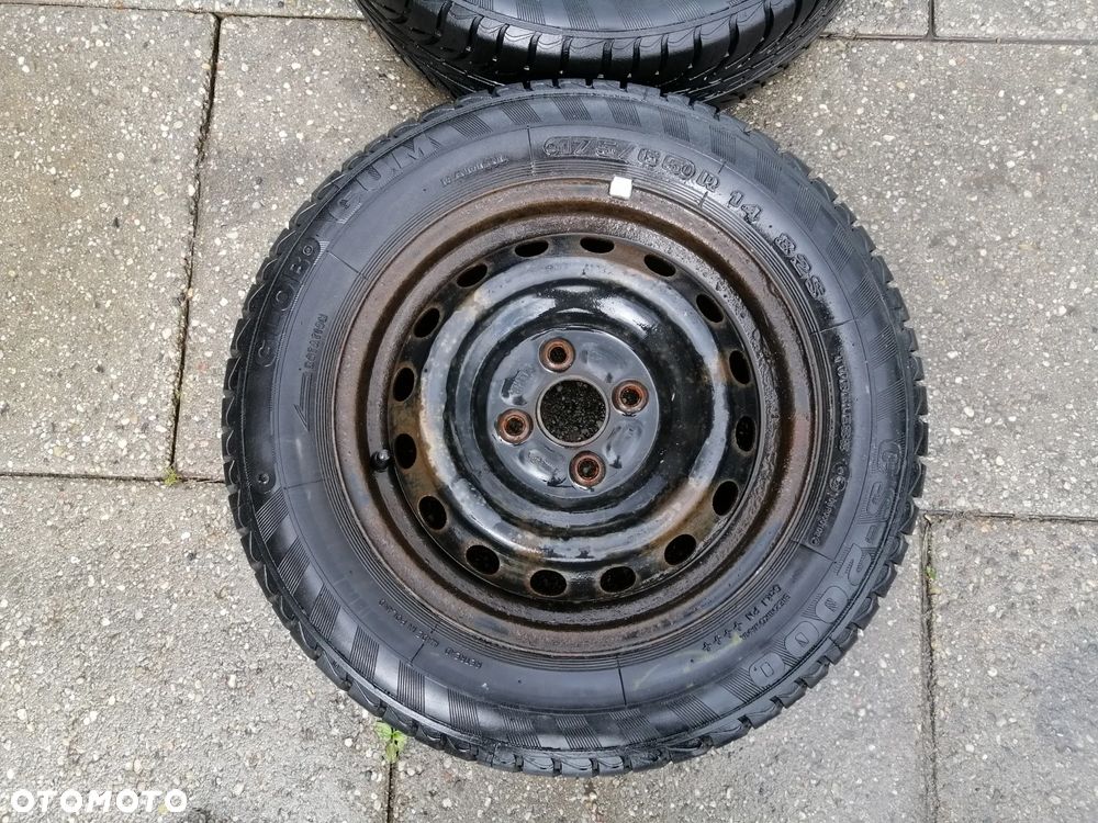Toyota Yaris II komplet felg stalowych 4x100 ET39 z oponami zima 175/65 R14 - 2