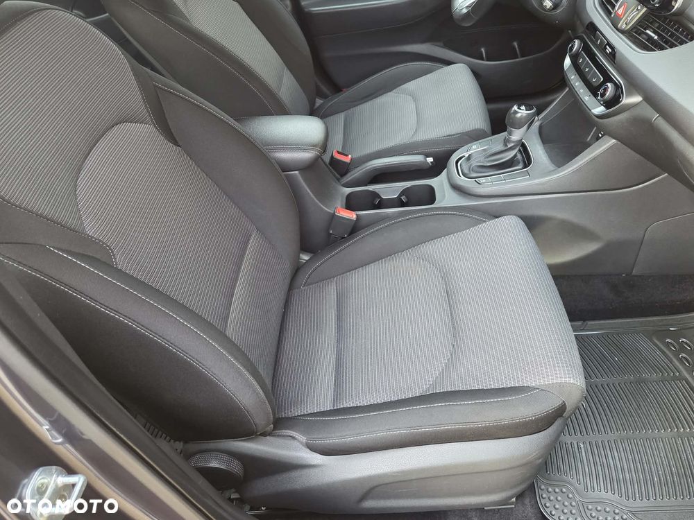 Hyundai i30 1.4 T-GDI Comfort DCT - 7