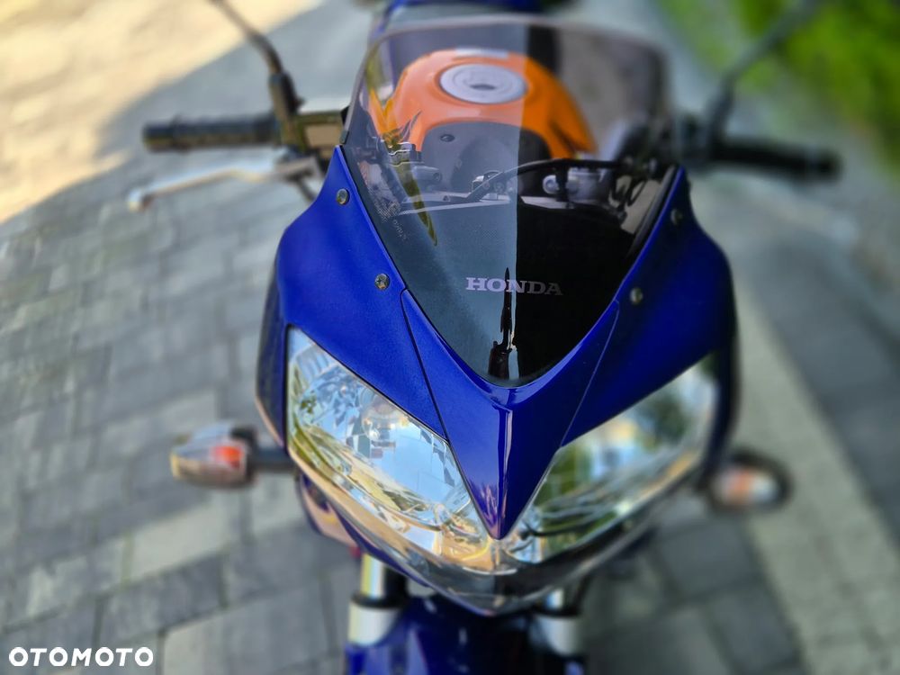 Honda CBR - 23