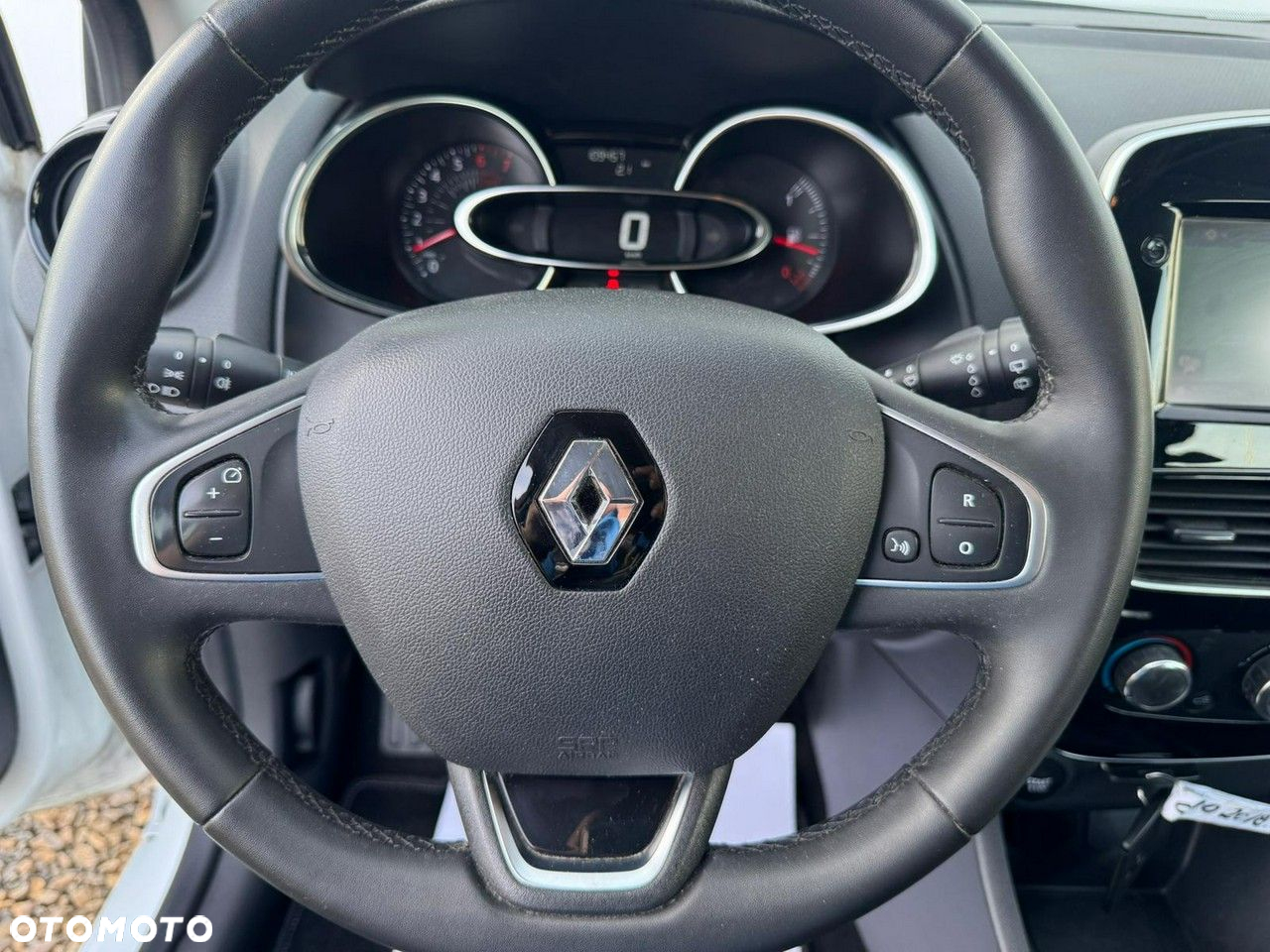 Renault Clio - 20