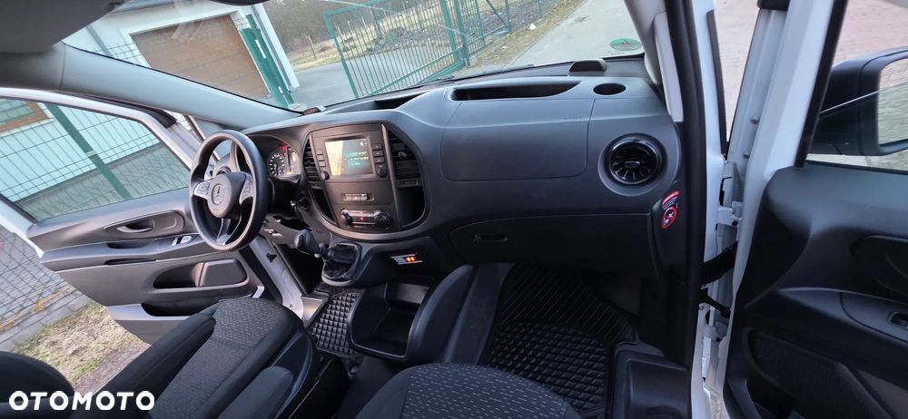 Mercedes-Benz VITO - 17