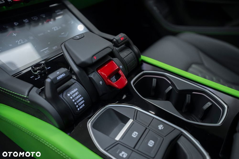 Lamborghini Urus - 25