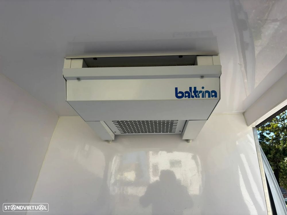 Renault KANGOO SISTEMA DE FRIO -5º - FRIO PARQUE - IVA DEDUTÍVEL - 12
