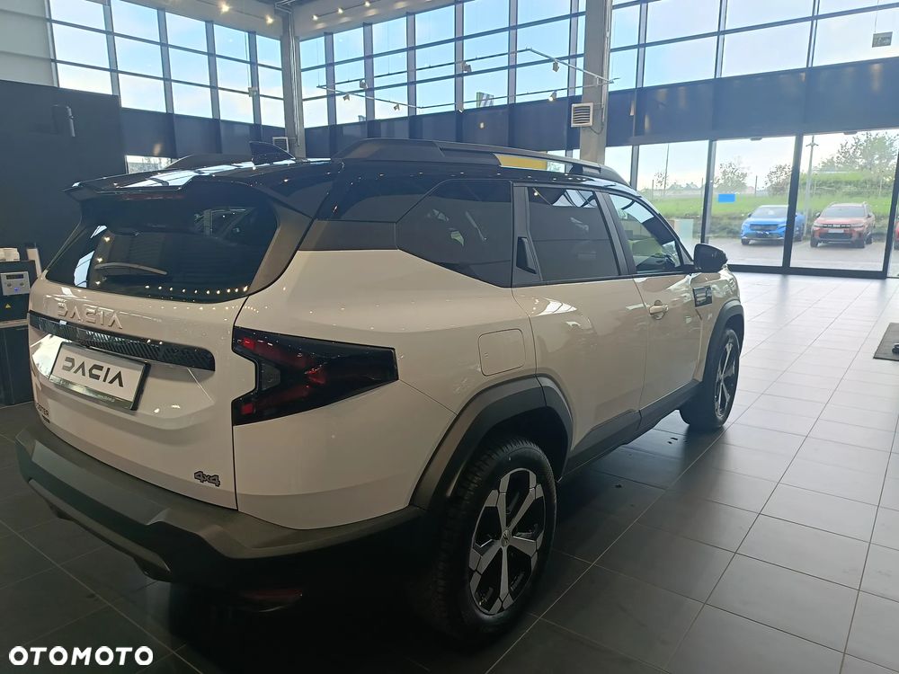 Dacia Bigster 1.2 TCe Hybrid-G 150 Journey 4x4 - 9