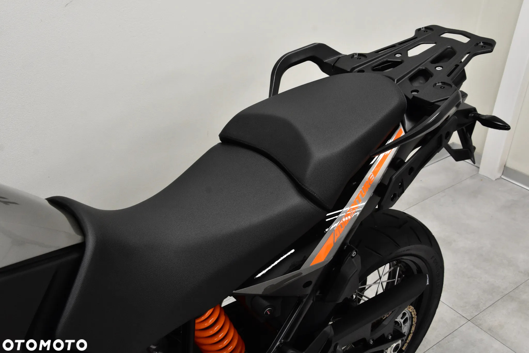 KTM Adventure - 13