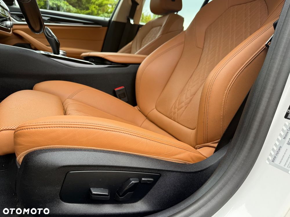 BMW Seria 5 520d M Sport Edition - 32