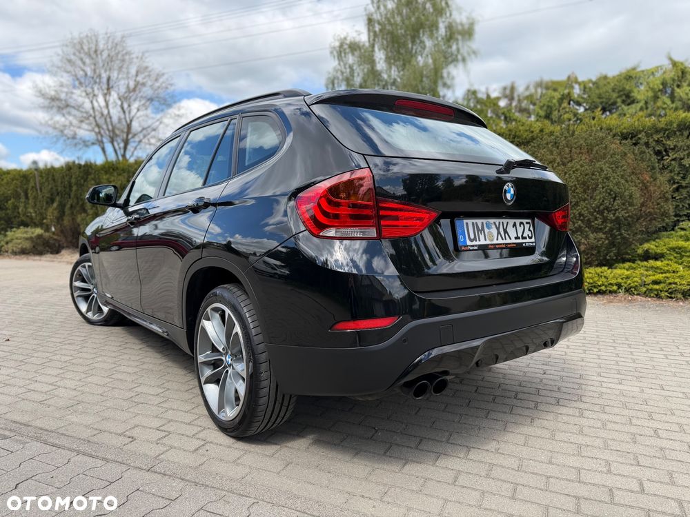 BMW X1 xDrive20i Sport Line - 15