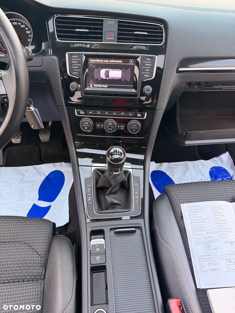 Volkswagen Golf 2.0 TDI DPF 4Motion Highline - 28