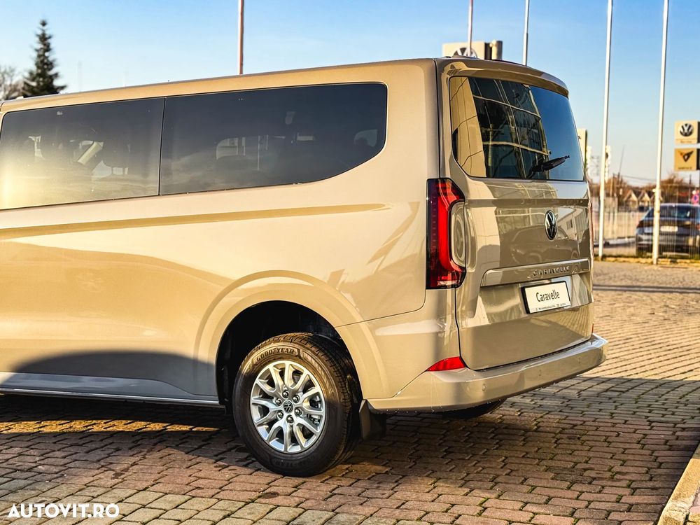 Volkswagen Caravelle - 8