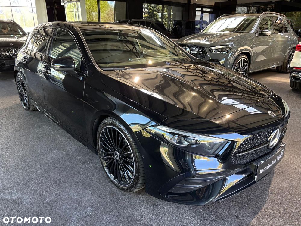 Mercedes-Benz Klasa A 220 4-Matic AMG Line 8G-DCT - 1