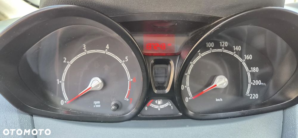 Ford Fiesta 1.25 Trend Edition - 12