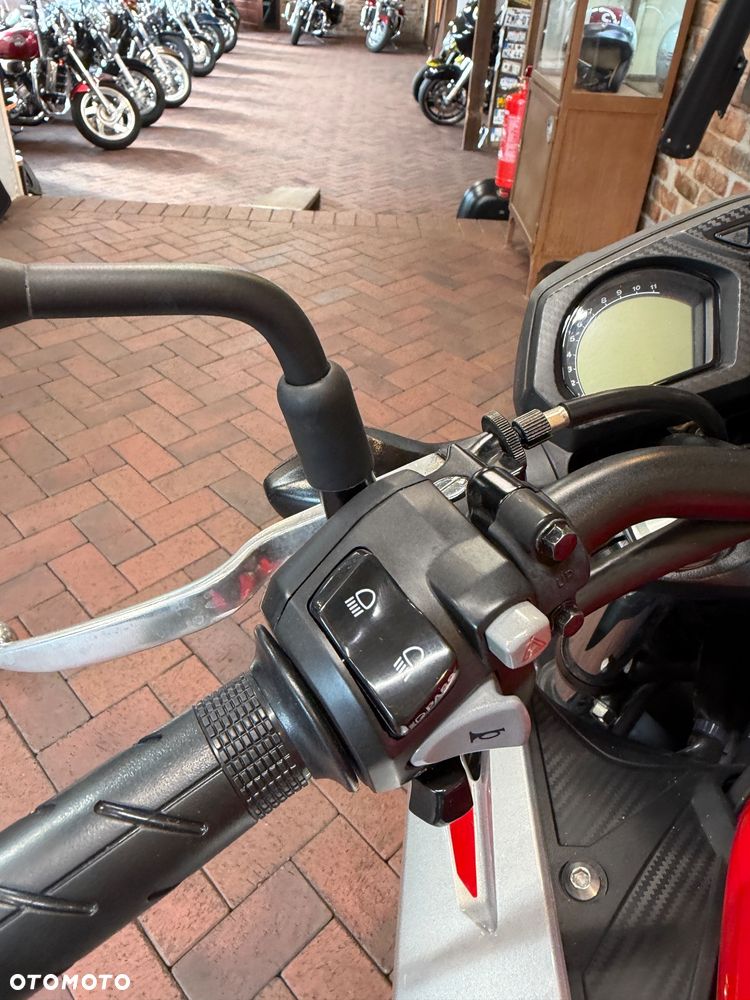 Honda CBF - 21