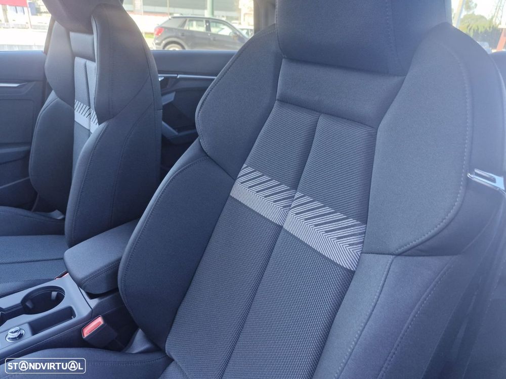 Audi A3 Limousine 30 TFSI Advanced S tronic - 8