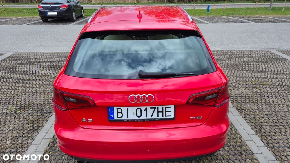 Audi A3 Sportback 1.8 TFSI Attraction - 5