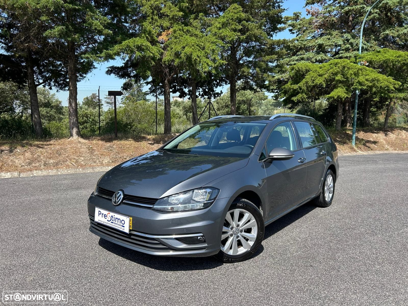 VW Golf Variant 1.6 TDi Confortline DSG - 3