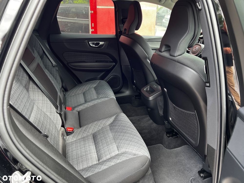 Volvo XC 60 B4 D Core - 8