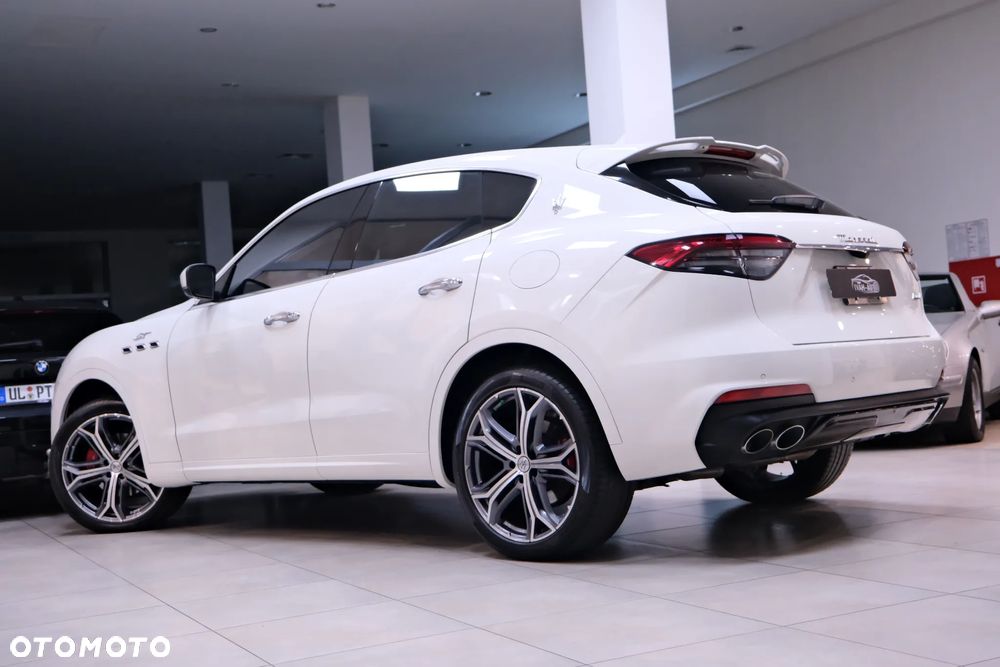 Maserati Levante - 16