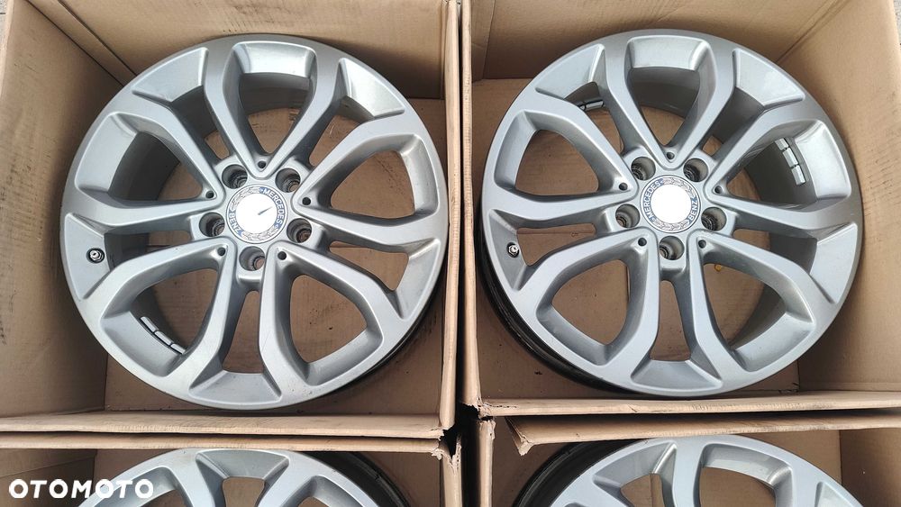 Oryginalne Felgi Aluminiowe Mercedes C Klasa W205 17 7J ET48,5 TPMS - 2