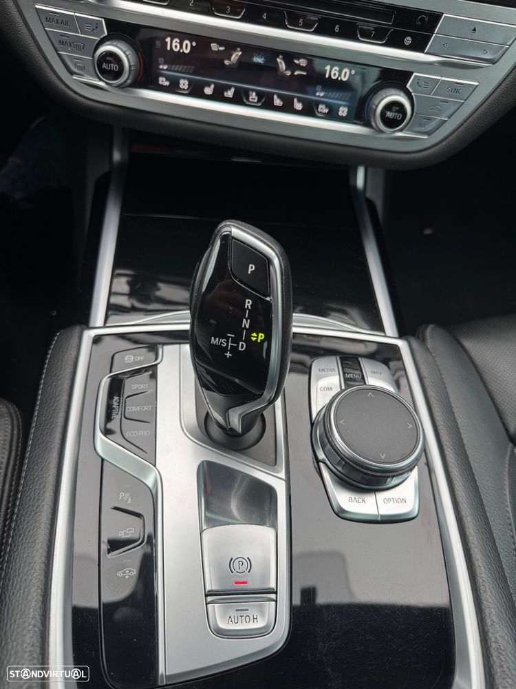 BMW 740 d xDrive Pack M - 15