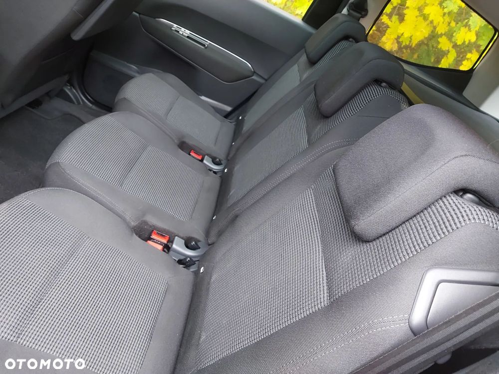 Peugeot 5008 1.6 THP Active - 13