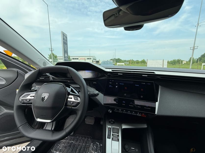 Peugeot 408 - 20