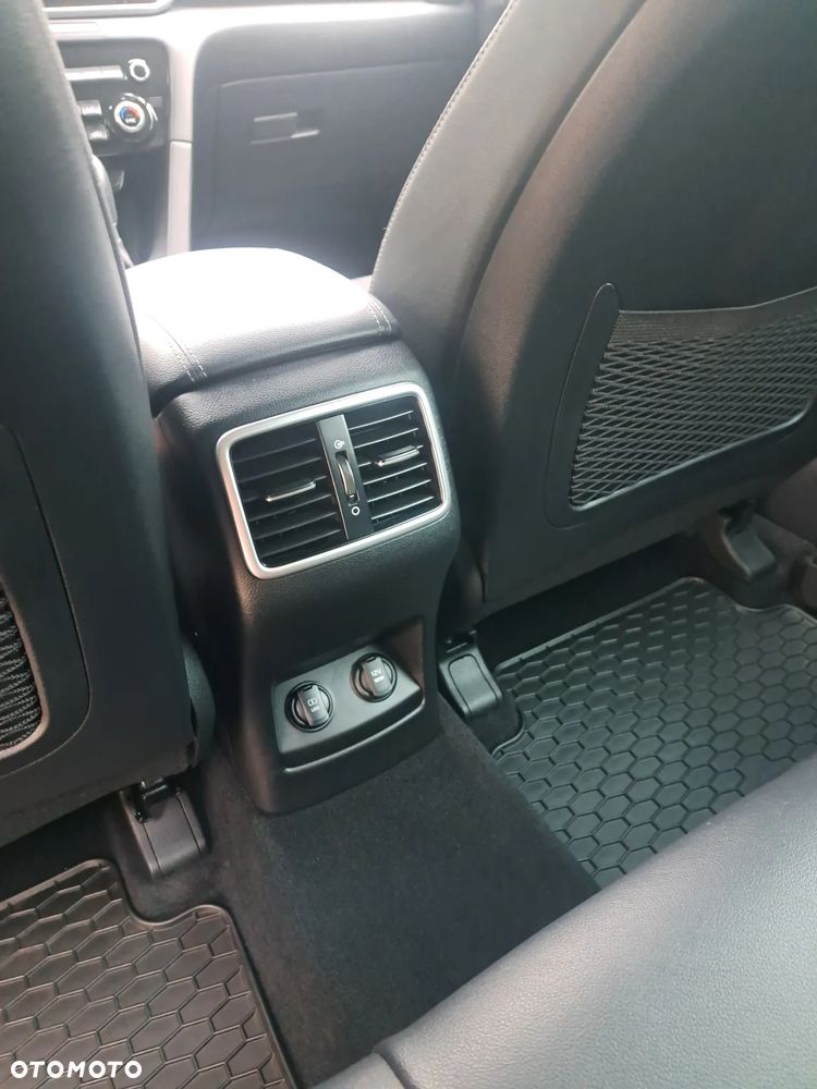 Kia Sportage 1.6 GDI Black Edition 2WD - 26