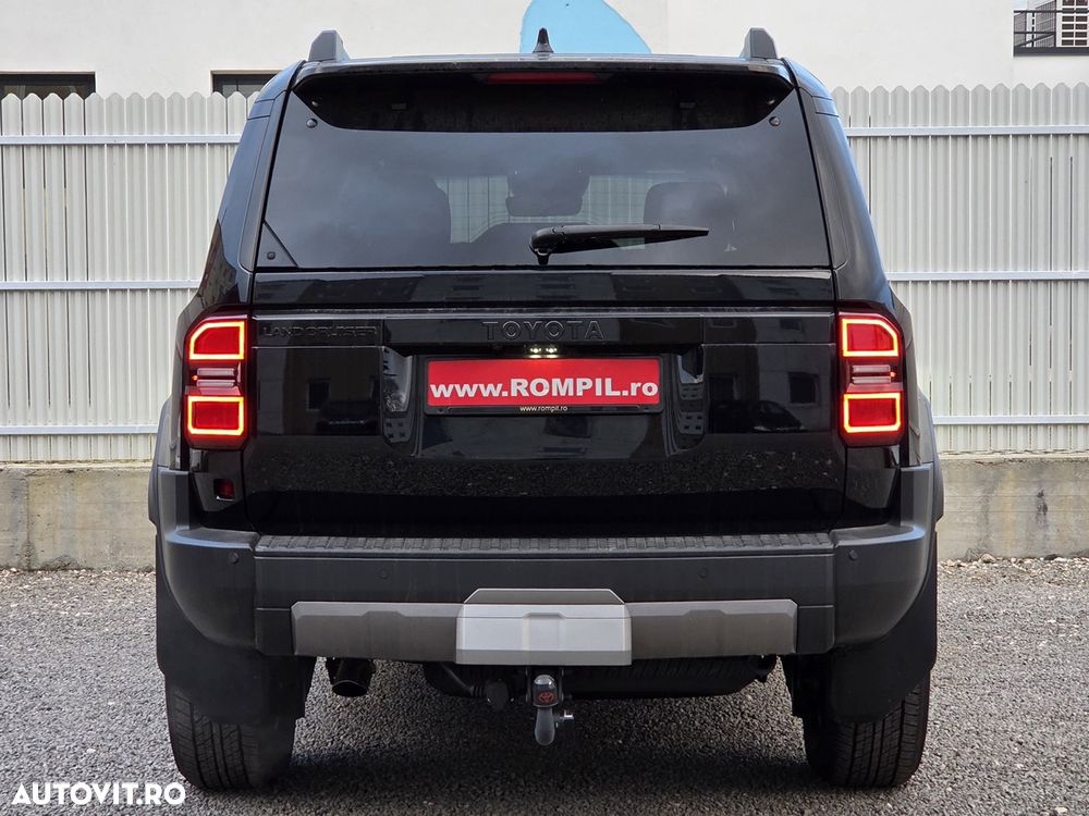 Toyota Land Cruiser 250 - 6
