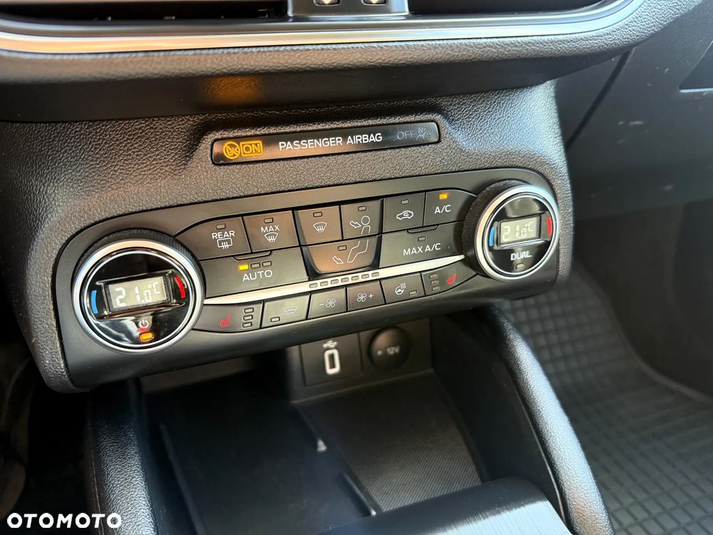 Ford Focus 2.0 TDCi Titanium ASS PowerShift - 15