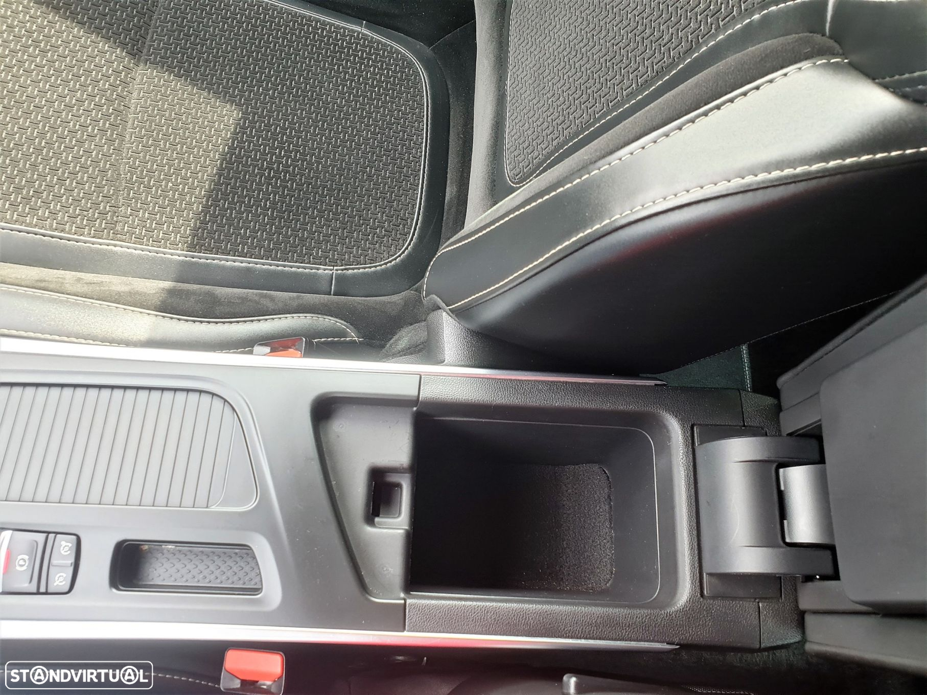 Renault Mégane Sport Tourer ENERGY dCi 110 EDC INTENS - 29