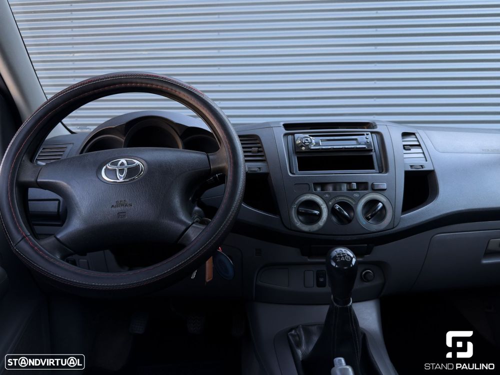 Toyota Hilux 2.5 D-4D 2WD CD - 18