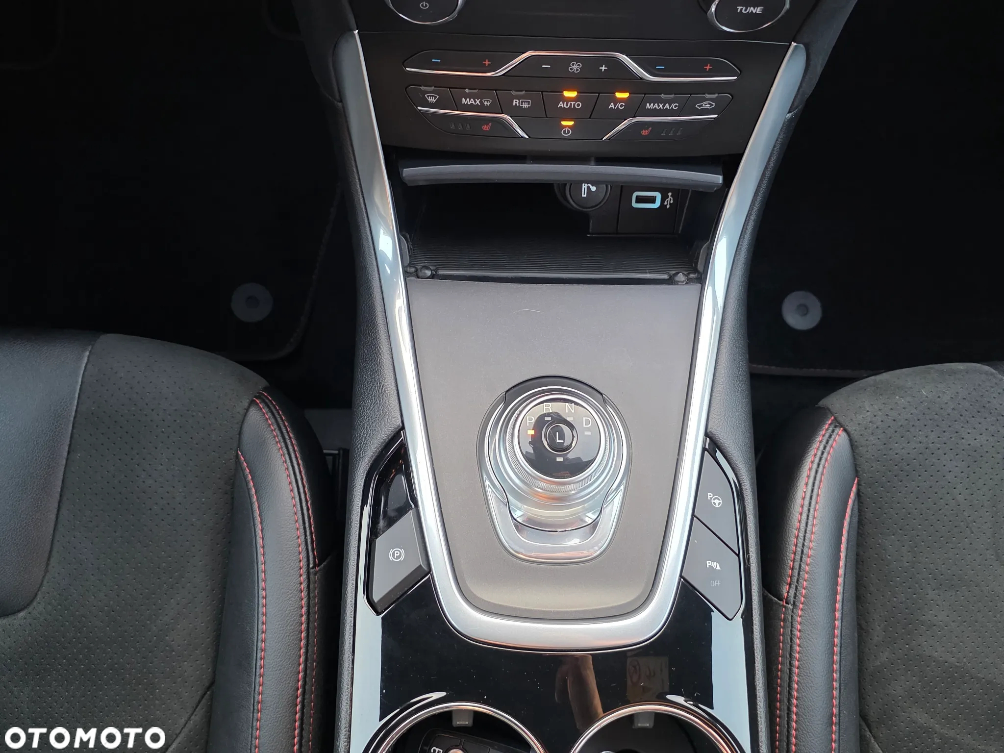 Ford S-Max 2.5 Hybrid ST-Line CVT 7os - 17