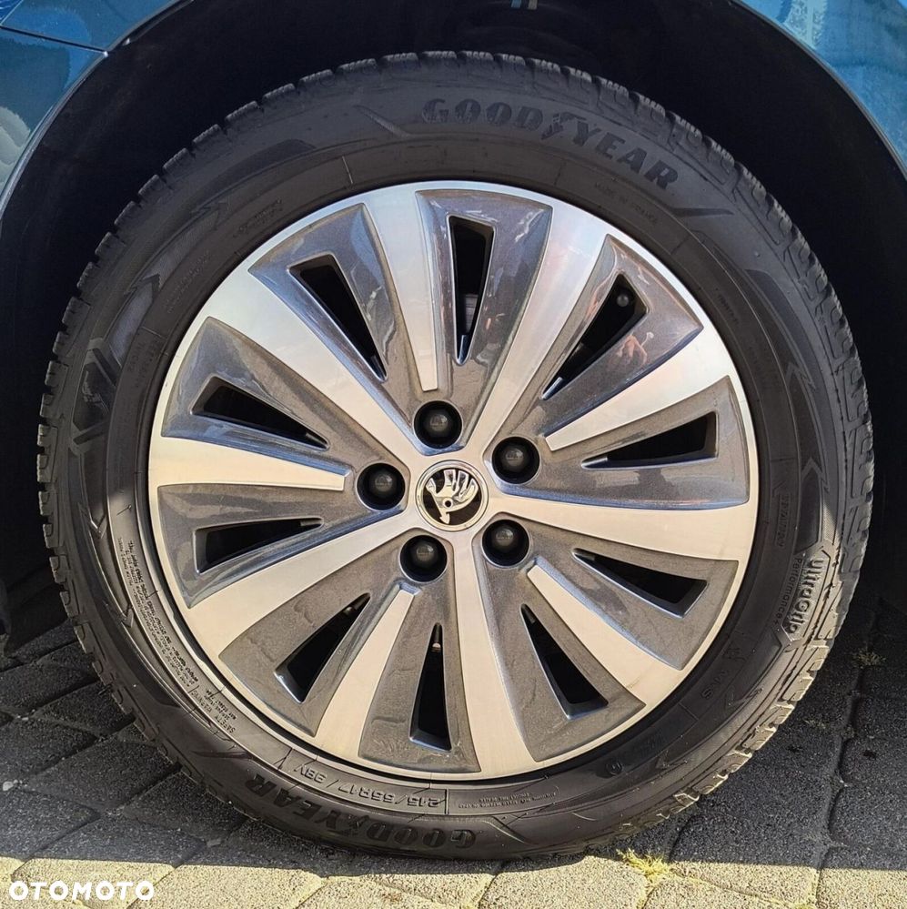 Skoda Superb 2.0 TSI Style DSG - 28