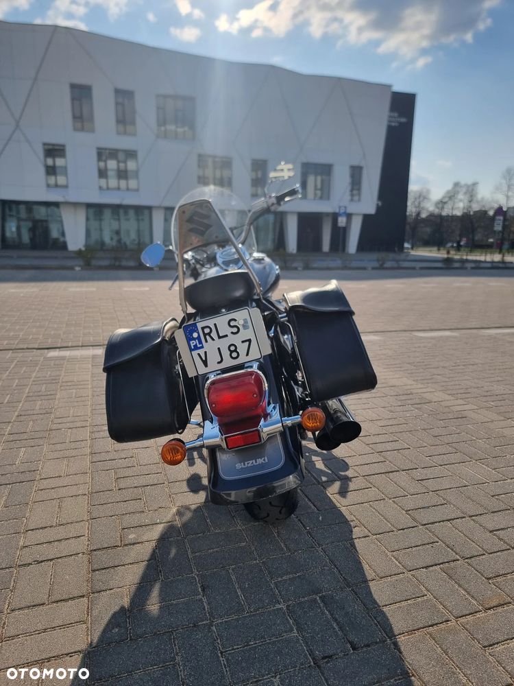 Suzuki VL 800 Volusia - Boulevard C50 - 4