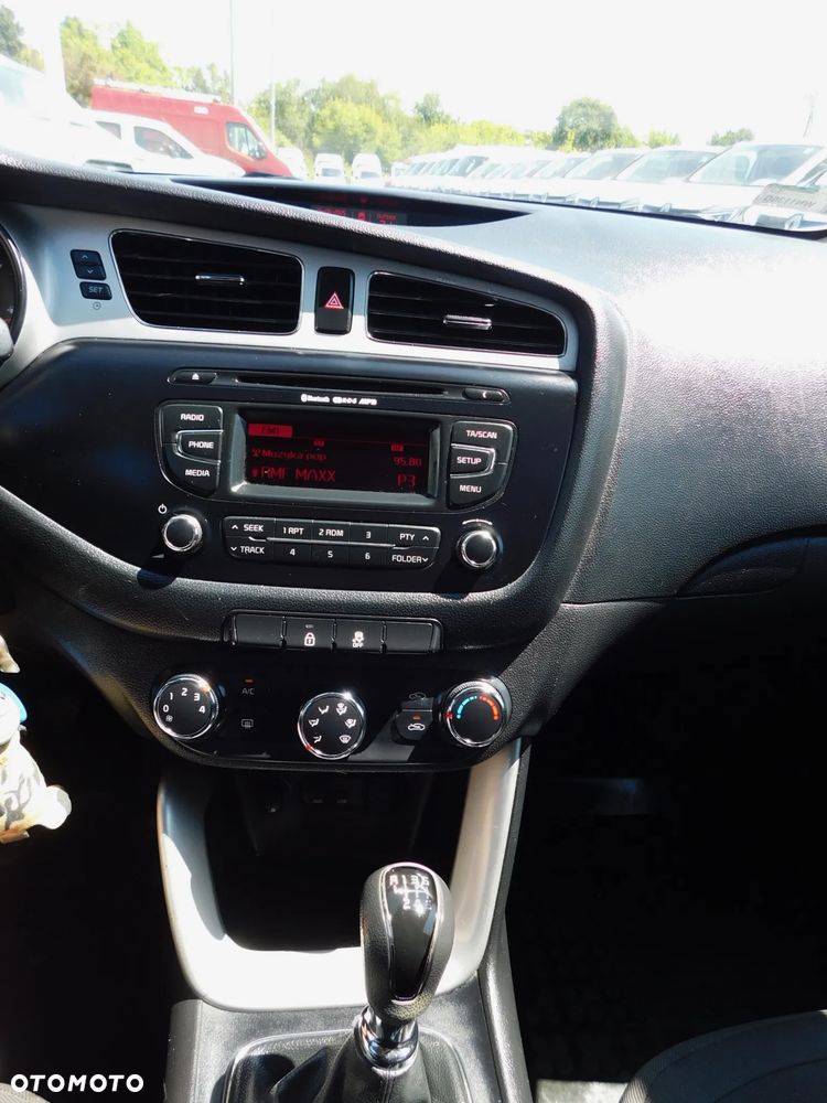Kia Ceed 1.6 CRDi L - 11