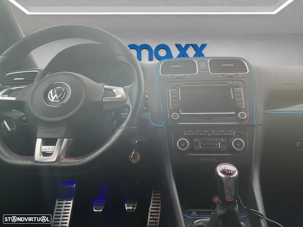 VW Golf 2.0 GTI - 14
