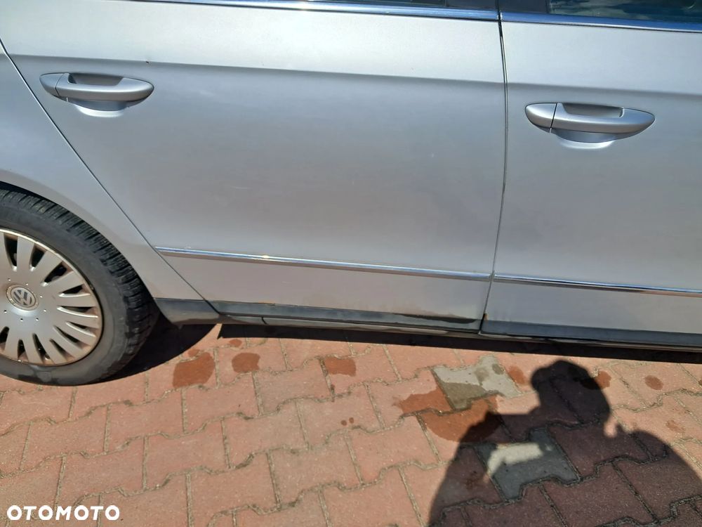 Volkswagen Passat 2.0 FSI Comfortline - 12