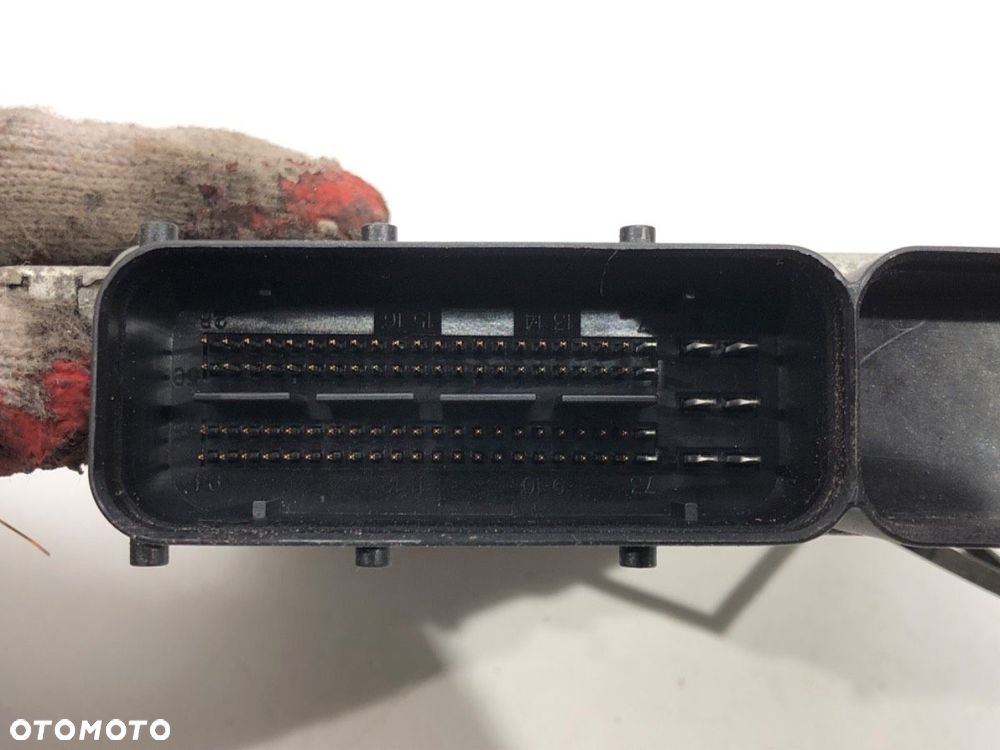 KOMPUTER SILNIKA  HYUNDAI i30 (FD) 2007 - 2012 2.0 105 kW [143 KM] benzyna 2007 - 2011 39140-23230 - 4