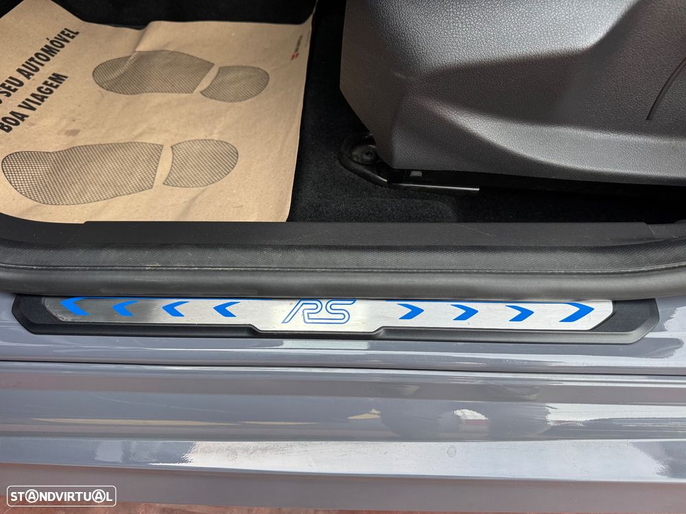 Ford Focus 2.3 EcoBoost RS - 6