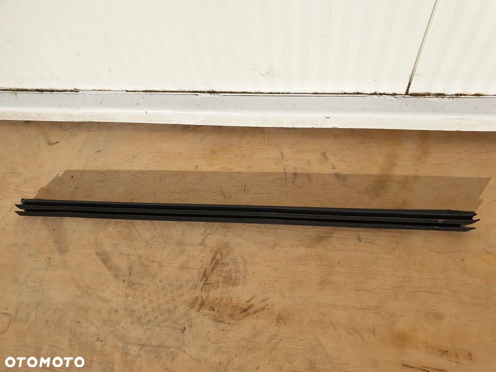 LISTWA ZGARNIAJĄCA PRZYSZYBOWA  LEWY LEWA  PRZÓD TYŁ MERCEDES S KLASA  W222 A2226730165 A22267303 USZCZELKA DRZWI - 12