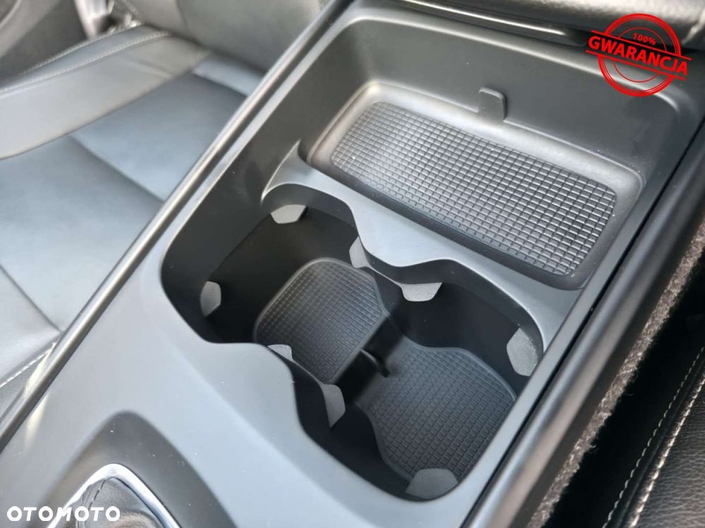 Volvo XC 40 - 38