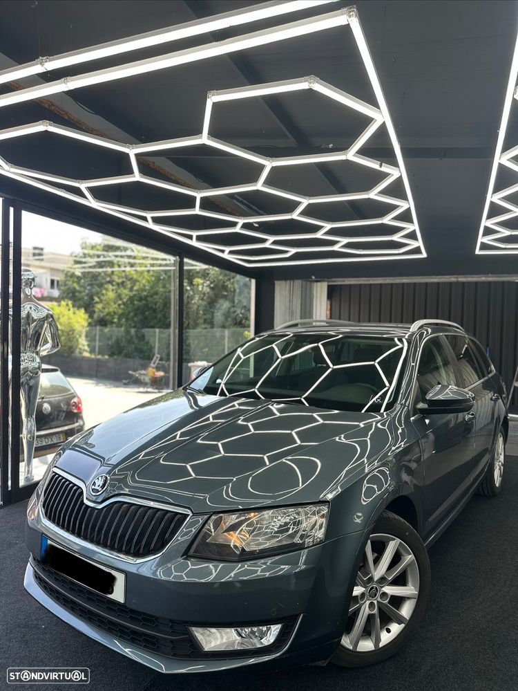 Skoda Octavia Break 1.6 TDi Style DSG - 3