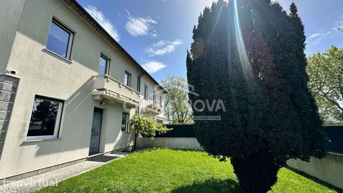 Moradia Geminada V2+1 c/Logradouro na Senhora da Hora - Grande imagem: 4/37