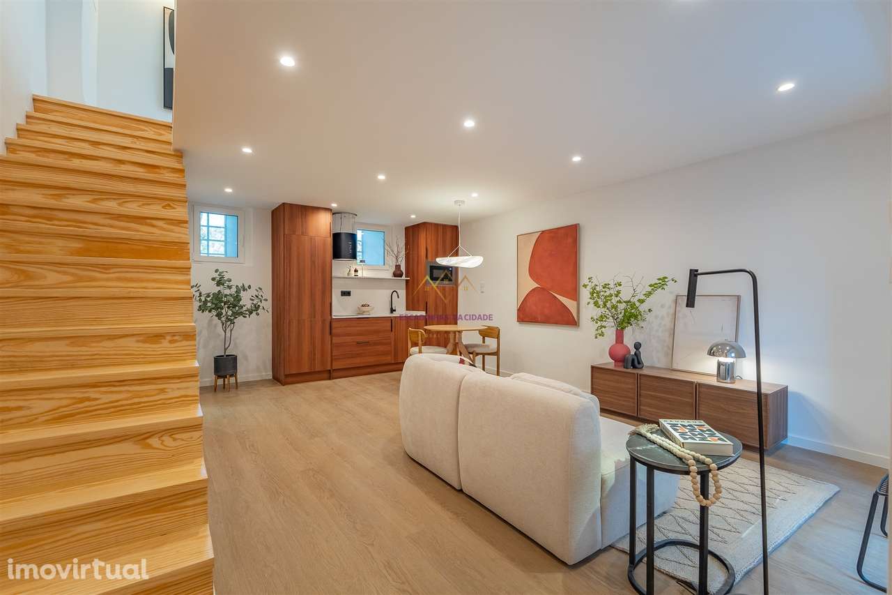 T1 na Ajuda junto ao Palácio - Grande imagem: 3/34