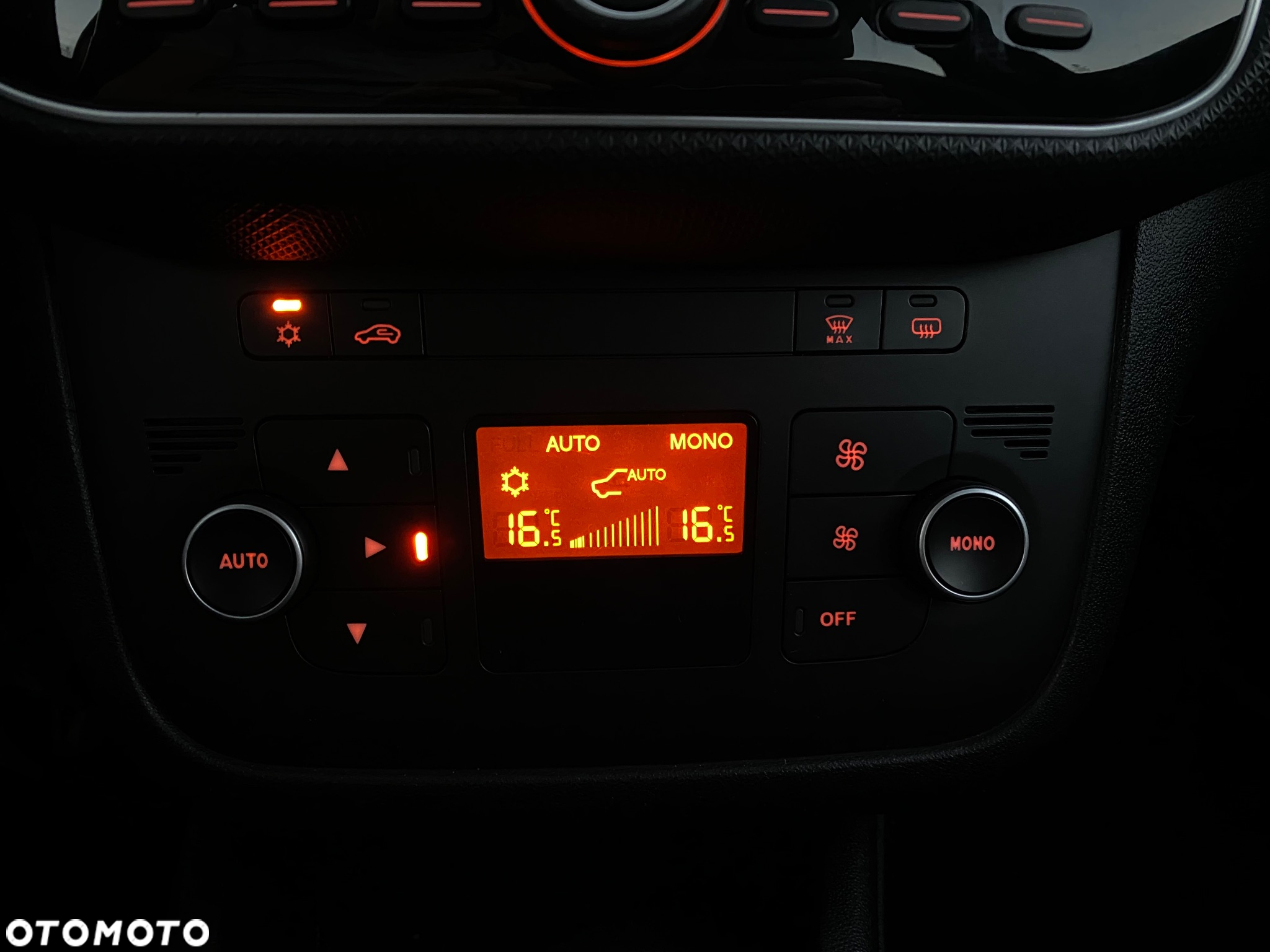 Fiat Grande Punto - 13
