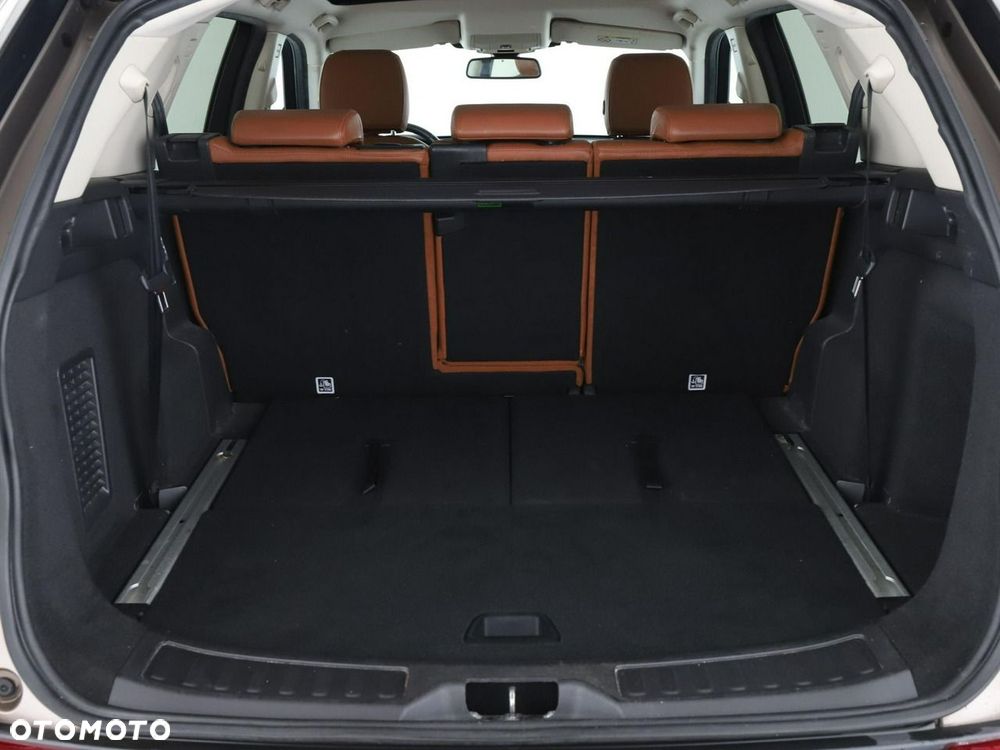 Land Rover Discovery Sport 2.0 TD4 HSE Luxury - 21